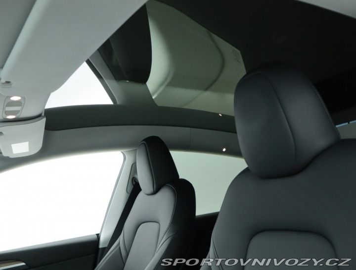 Tesla Model Y Long Range AWD 79kWh 2024