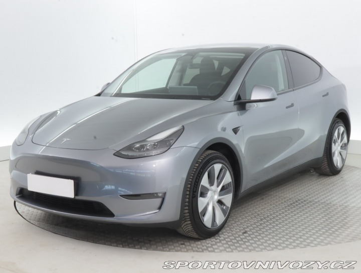 Tesla Model Y Long Range AWD 79kWh 2024