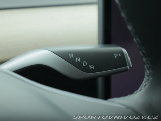 Tesla Model Y Long Range AWD 79kWh 2024