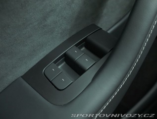 Tesla Model Y Long Range AWD 79kWh 2024