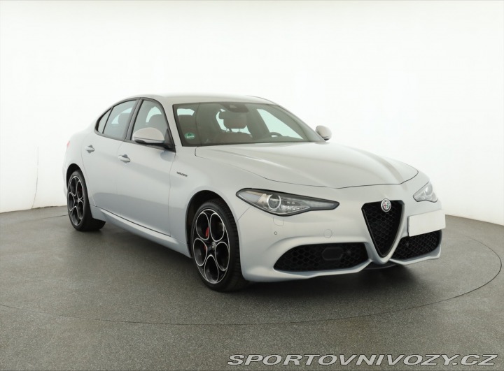 Alfa Romeo Giulia 2.0 Turbo 2021