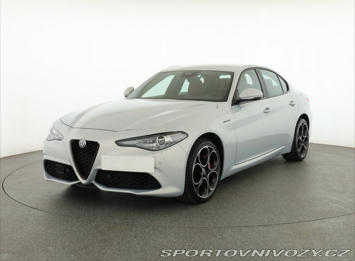 Alfa Romeo Giulia 2.0 Turbo 2021