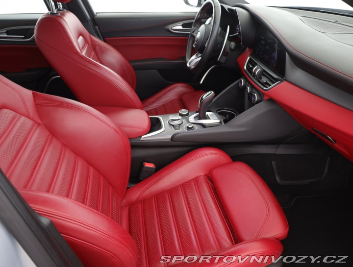 Alfa Romeo Giulia 2.0 Turbo 2021