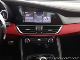Alfa Romeo Giulia 2.0 Turbo 2021