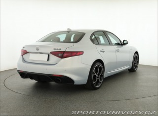 Alfa Romeo Giulia 2.0 Turbo 2021