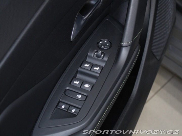 Peugeot 308 1,6 PHEV 225k. GT Výprode 2024