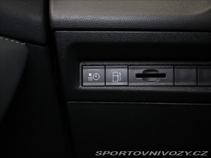 Peugeot 308 1,6 PHEV 225k. GT Výprode 2024