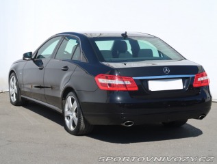 Mercedes-Benz E E 350 CGI 2010