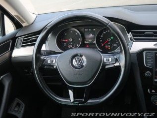 Volkswagen Ostatní modely Passat Highline 2.0 BiTDI 2016