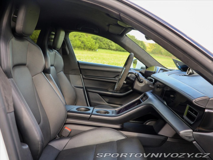 Porsche Taycan Turbo 460kW DPH CZ 2020