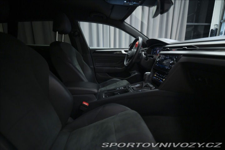 Volkswagen Arteon 2,0 TDI DSG R-LINE 1. MAJ 2022