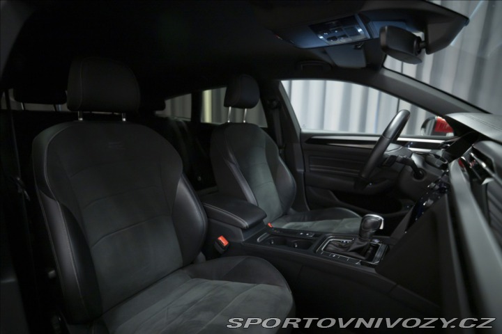 Volkswagen Arteon 2,0 TDI DSG R-LINE 1. MAJ 2022