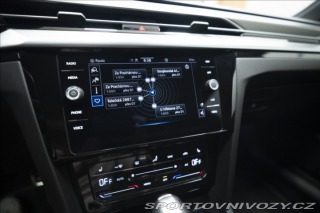 Volkswagen Arteon 2,0 TDI DSG R-LINE 1. MAJ 2022