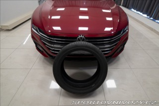 Volkswagen Arteon 2,0 TDI DSG R-LINE 1. MAJ 2022