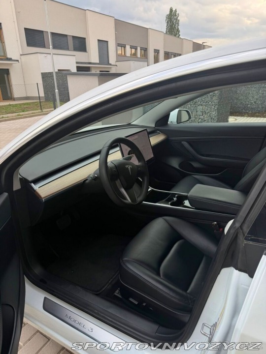 Tesla Model 3 Standard Range Plus – Zár 2019