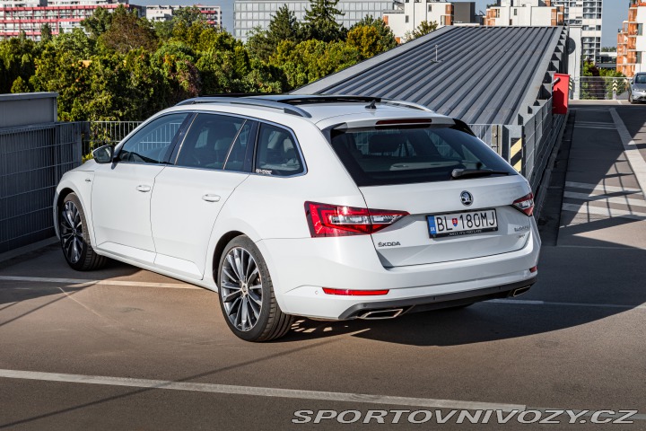 Škoda Superb Combi 2.0 TSI 4x4 L&K DSG 2016