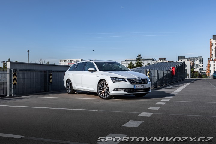 Škoda Superb Combi 2.0 TSI 4x4 L&K DSG 2016
