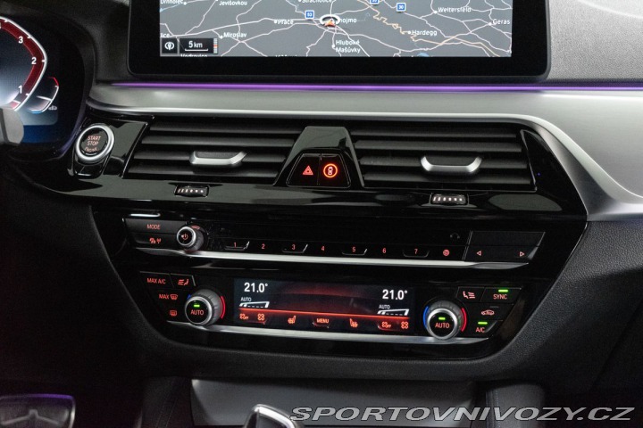 BMW 5 530d xD REZERVACE 2020