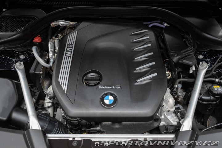 BMW 5 530d xD REZERVACE 2020