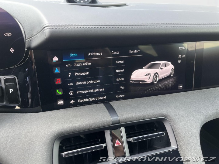 Porsche Taycan GTS Sport Turismo 2022