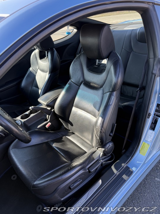 Hyundai Genesis Coupé  2012