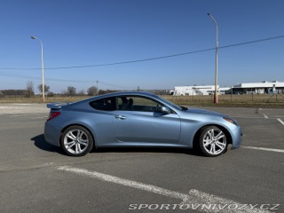 Hyundai Genesis Coupé 2012