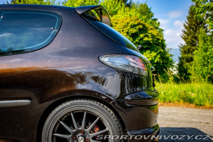 Peugeot 206 2.0 16V RC 2003