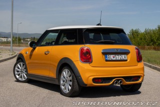 Mini Cooper S  D automat / AJ NA SPLÁ 2016