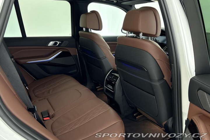 BMW X5 M50i 2019