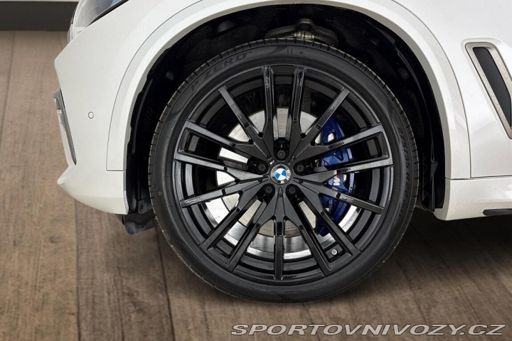 BMW X5 M50i 2019