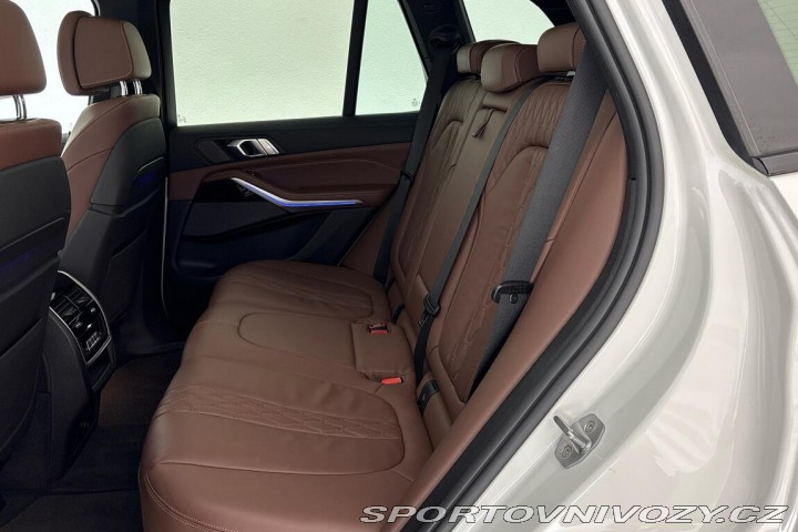 BMW X5 M50i 2019
