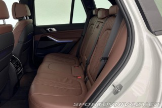 BMW X5 M50i 2019