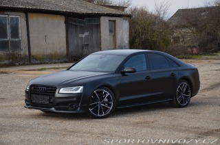 Audi S8 PLUS