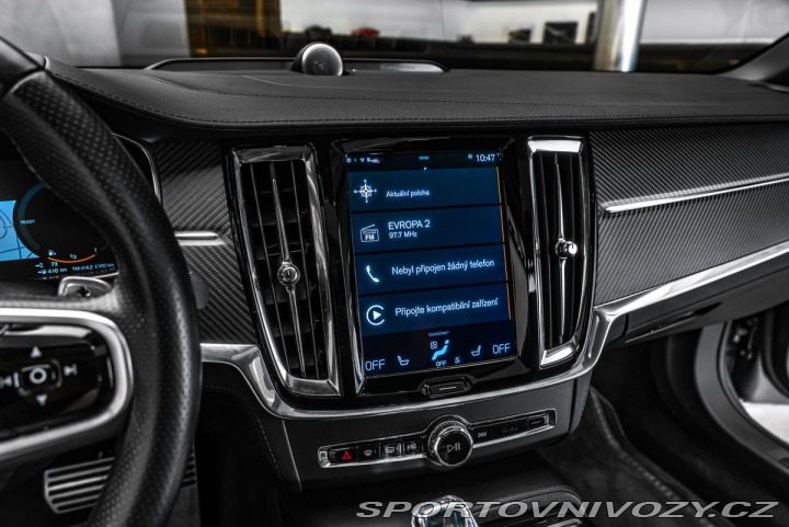Ostatní značky Ostatní modely Polestar 1 Pano Carbon B&W 2022