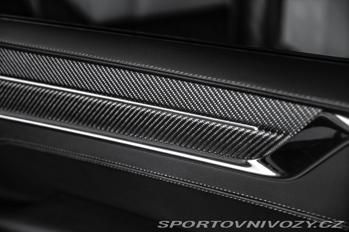 Ostatní značky Ostatní modely Polestar 1 Pano Carbon B&W 2022