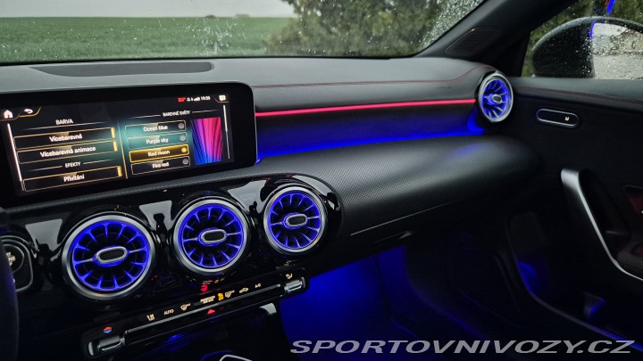 Mercedes-Benz CLA 220 SB AMG Line PANORAMA 2020