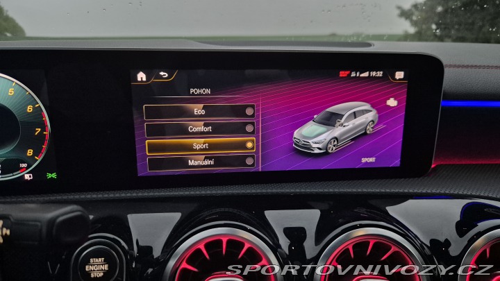Mercedes-Benz CLA 220 SB AMG Line PANORAMA 2020