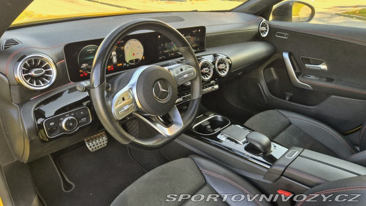 Mercedes-Benz CLA 220 SB AMG Line PANORAMA 2020
