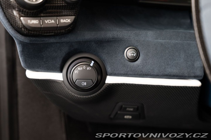 Ferrari 488 Pista /Atelier/Karbon/Lif 2019