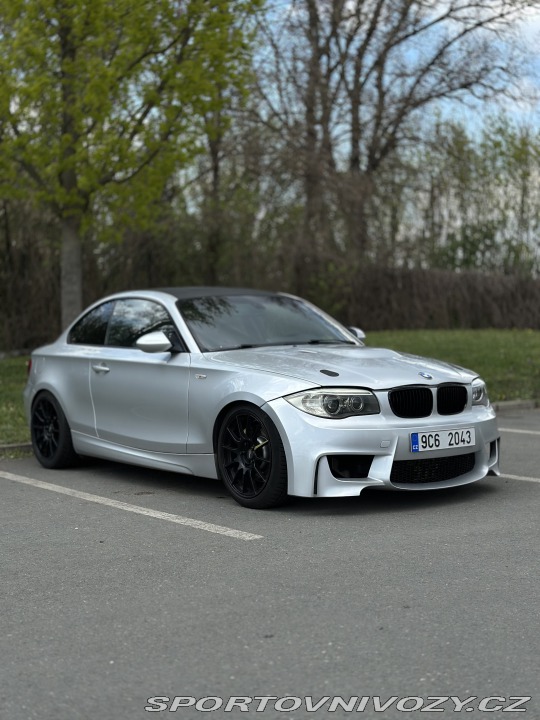 BMW 1  2009