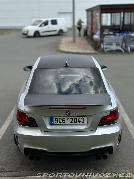 BMW 1  2009