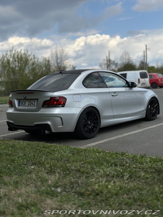 BMW 1  2009