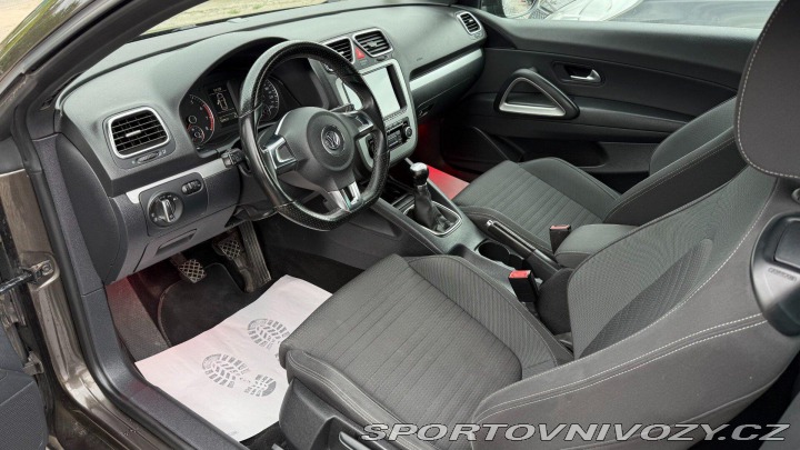 Volkswagen Scirocco 1.4TSi 90kW *Alu*PDC*Navi 2010