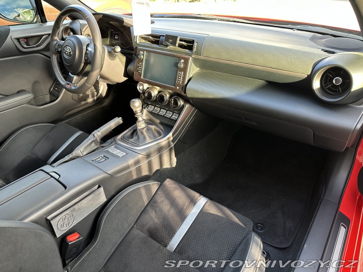 Toyota GR86  2024