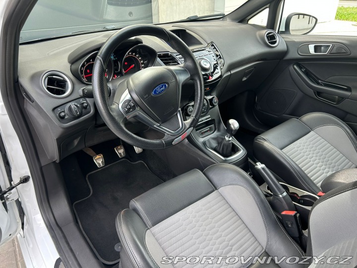 Ford Fiesta ST 2016