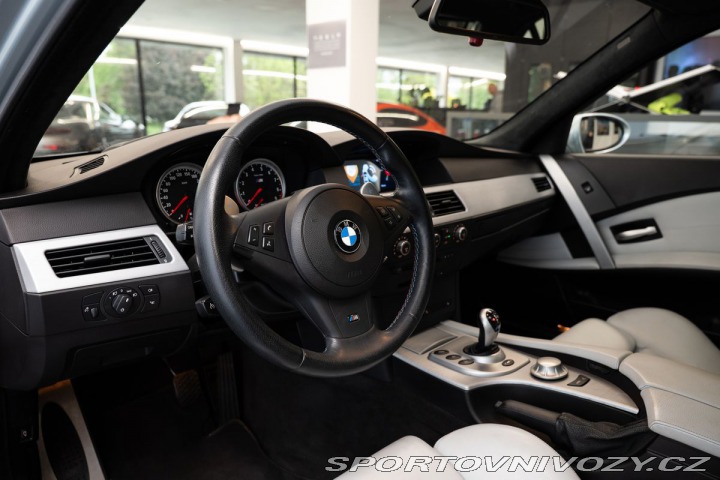 BMW M5 V10/SMG/CarPlay/Kamera 2005