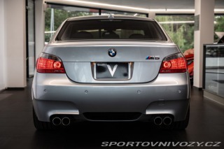 BMW M5 V10/SMG/CarPlay/Kamera 2005