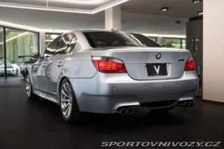 BMW M5 V10/SMG/CarPlay/Kamera 2005