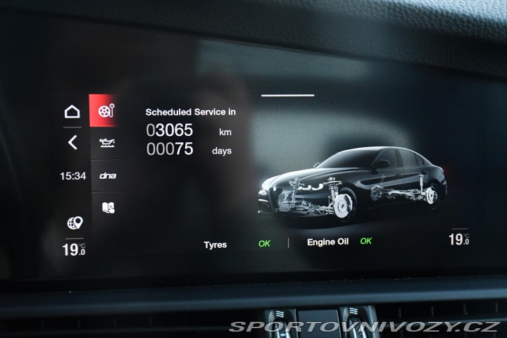 Alfa Romeo Giulia 2,0T 16V 206kW REZERVACE 2024