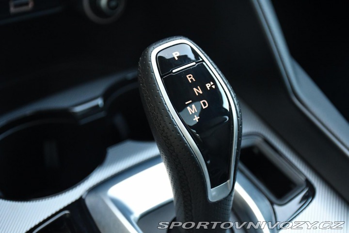 Alfa Romeo Giulia 2,0T 16V 206kW AT8-Q4 ZAD 2024